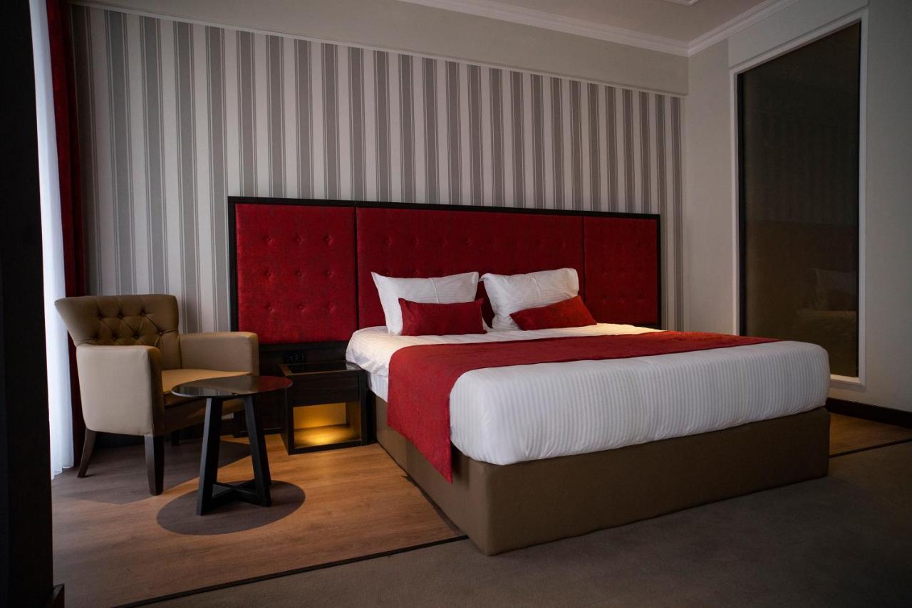Hotel Lakeside Vermice Luaran gambar