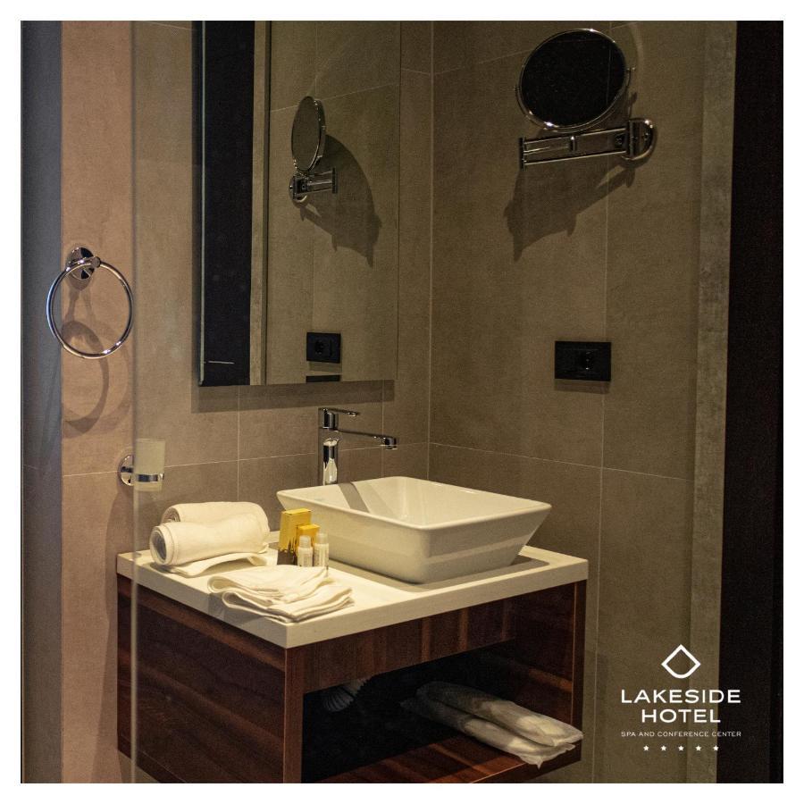 Hotel Lakeside Vermice Luaran gambar