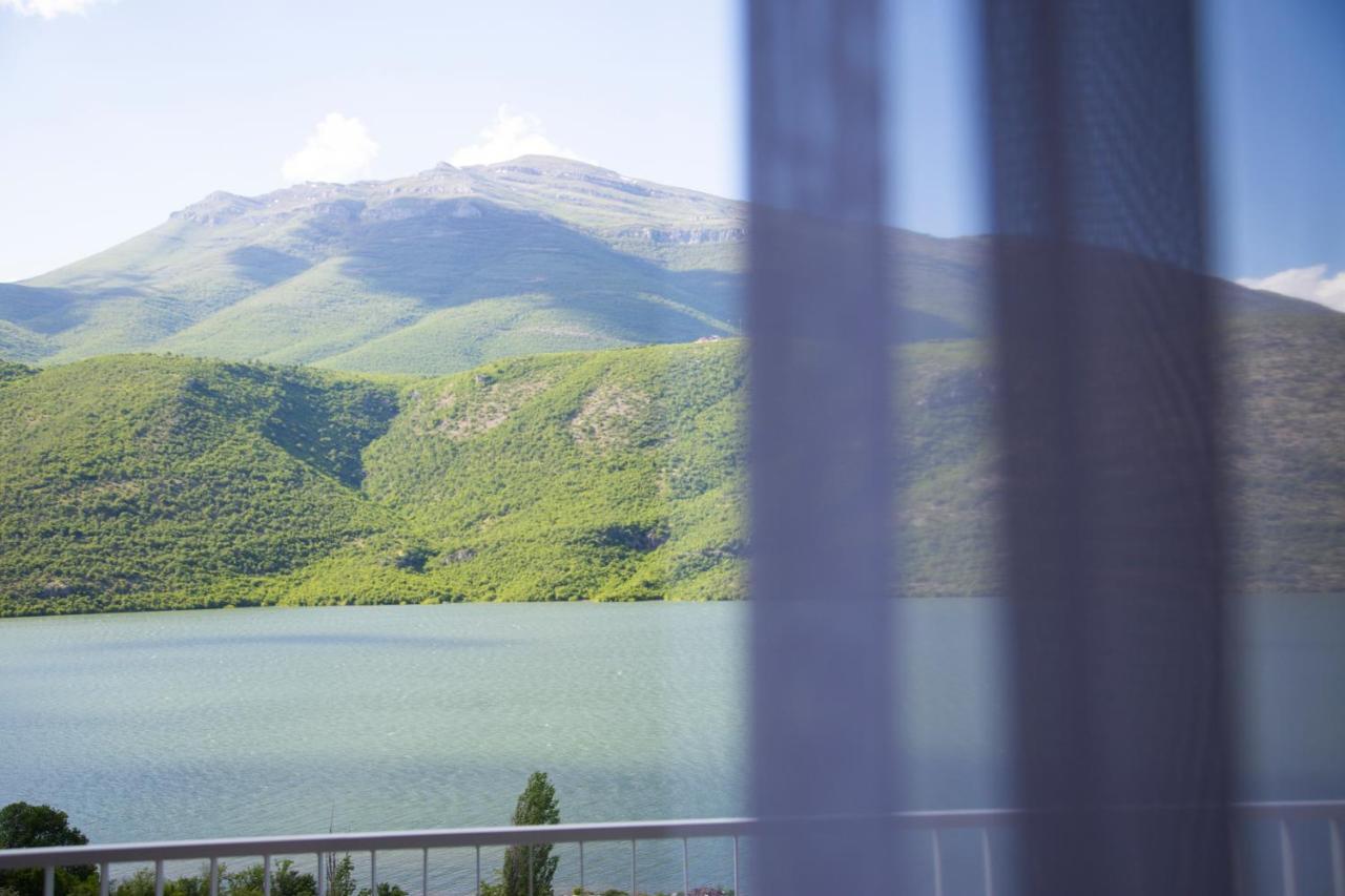 Hotel Lakeside Vermice Luaran gambar